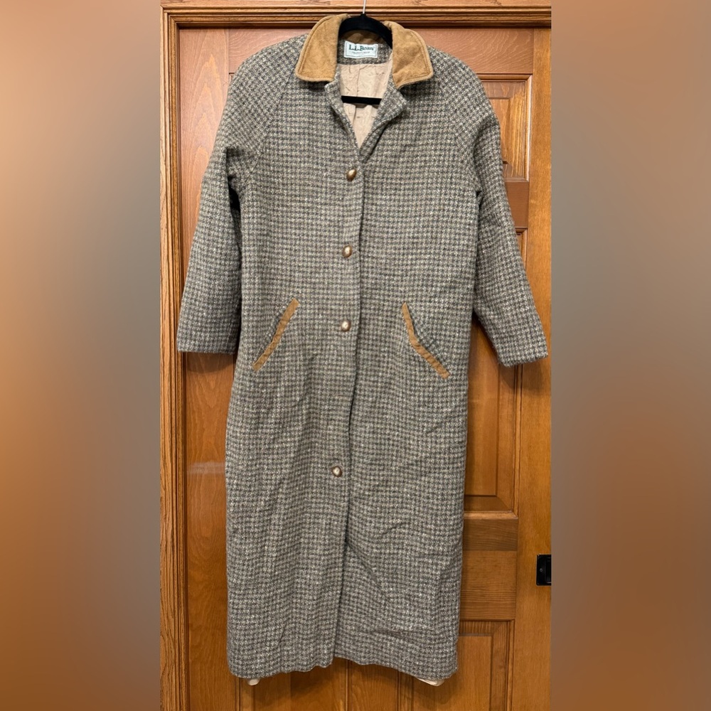 Vintage L.L. Bean 80s Houndstooth Long Trench Coat with Tan Suede Trim